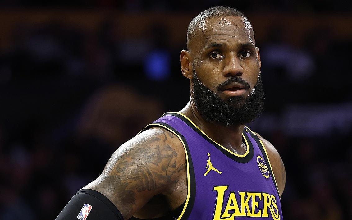 莱昂纳德本 莱昂纳德本