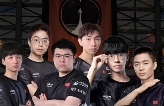 更象征着两 更象征着两